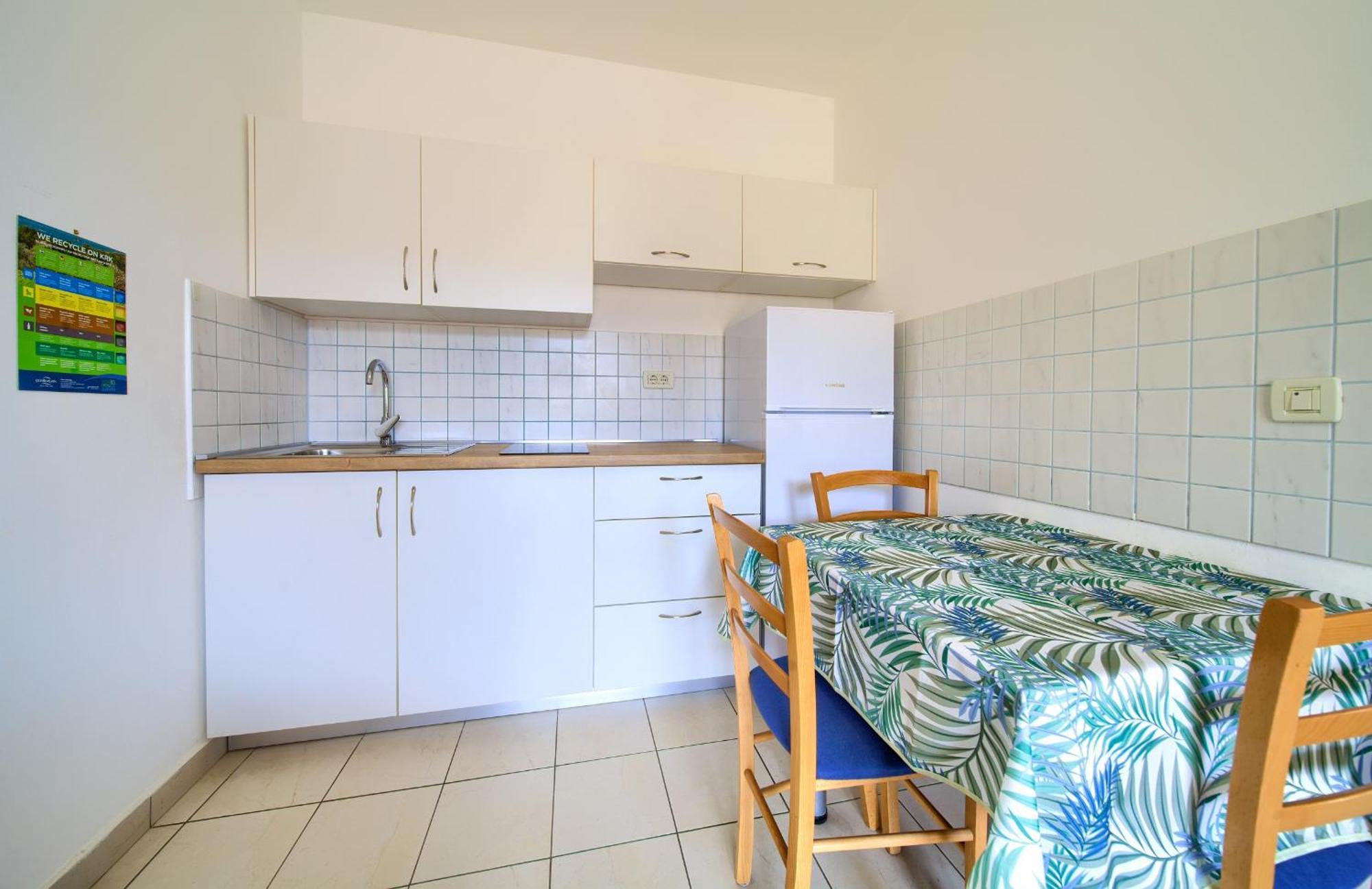 Apartment Ada *