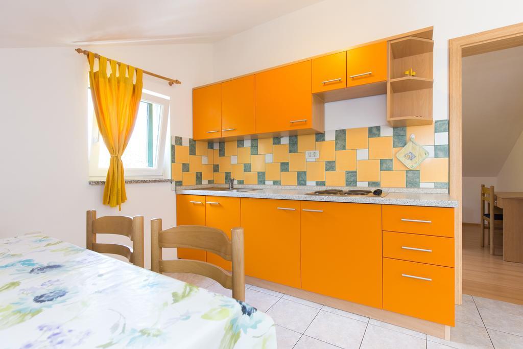 Apartment Ada *